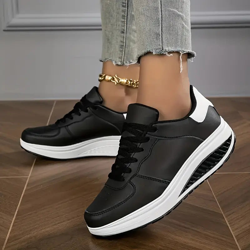 Vivienne Comfortable Platform Lace-Up Sneakers
