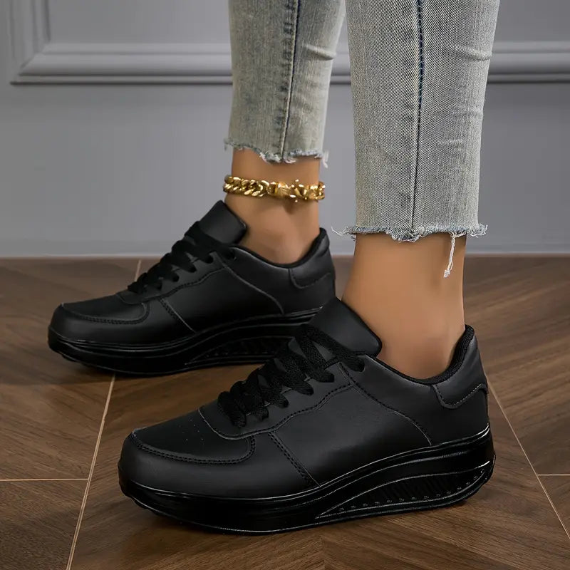 Vivienne Comfortable Platform Lace-Up Sneakers