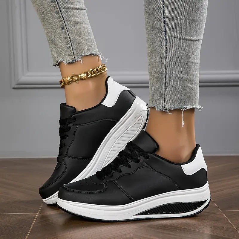 Vivienne Comfortable Platform Lace-Up Sneakers
